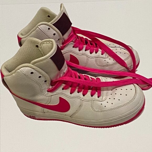 NIKE DUNK AIR FORCE FUCHSIA  AND WHITE ICONIC HIGH TOP LADIES SZ 8 - Picture 3 of 9